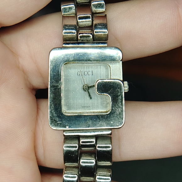 Gucci "G" watch - Picture 1 of 4